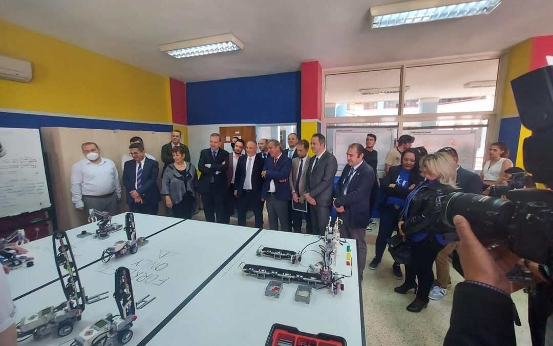 FAKÜLTEMİZDE DEFMED İNOVASYON LABORATUVARININ DA OLDUĞU YENİ FİZİKSEL MEKANLARIN AÇILIŞI GEREKLEŞTİ