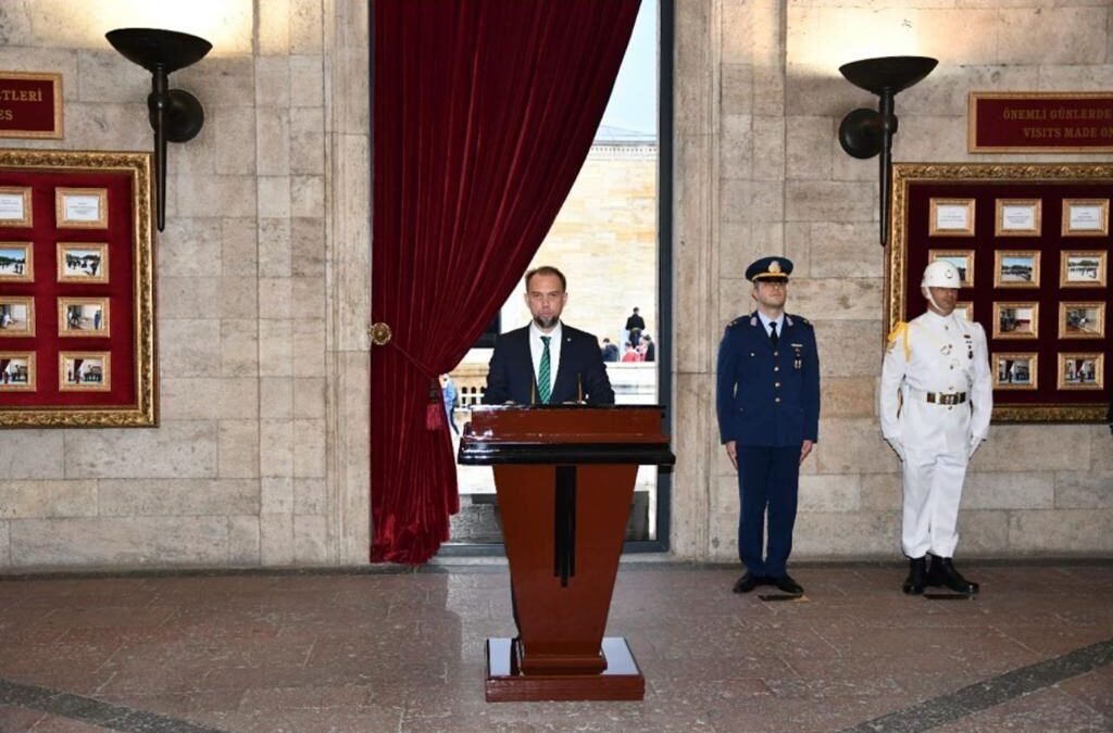 BAŞKANIMIZIN ATATÜRK’E MESAJI